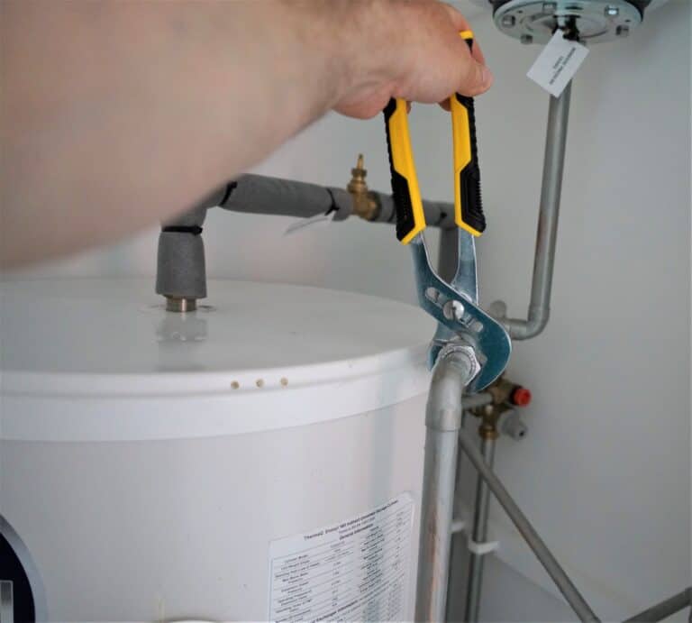 Why Is My Water Heater Leaking? Home Mechanics